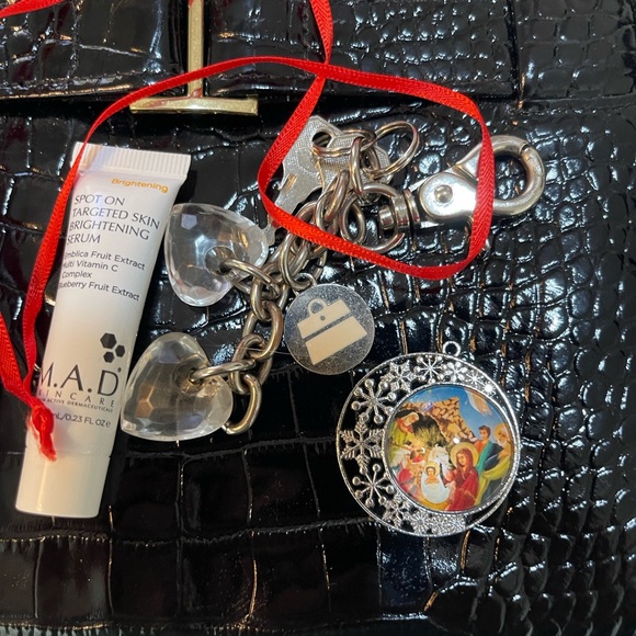 ABAS Elegant Black Crocodile-Embossed Clutch with products - Picture 13 of 14